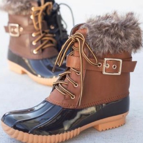 Cozy Tan Winter Vegan Fur leather Lace up Duck Boots - Picture 2 of 5